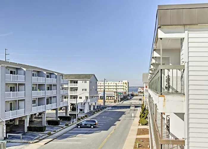 Apartment Walk To The Ocean With Balcony Ocean City
