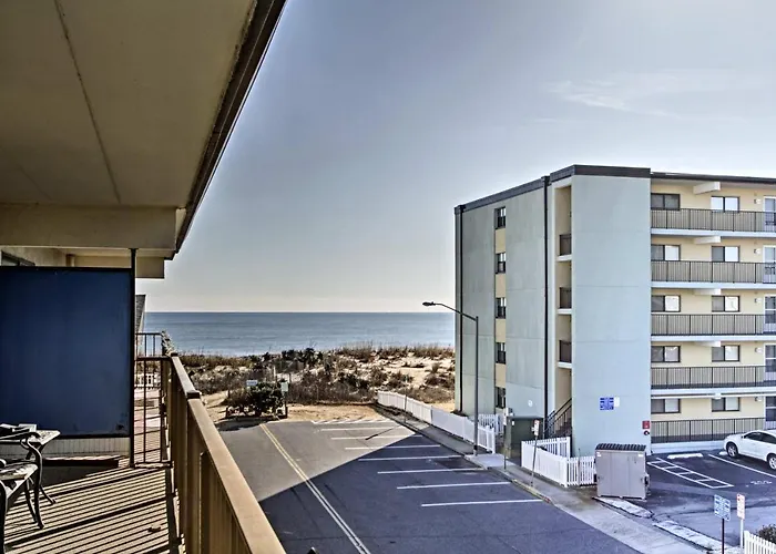 Apartment Walk To The Ocean With Balcony